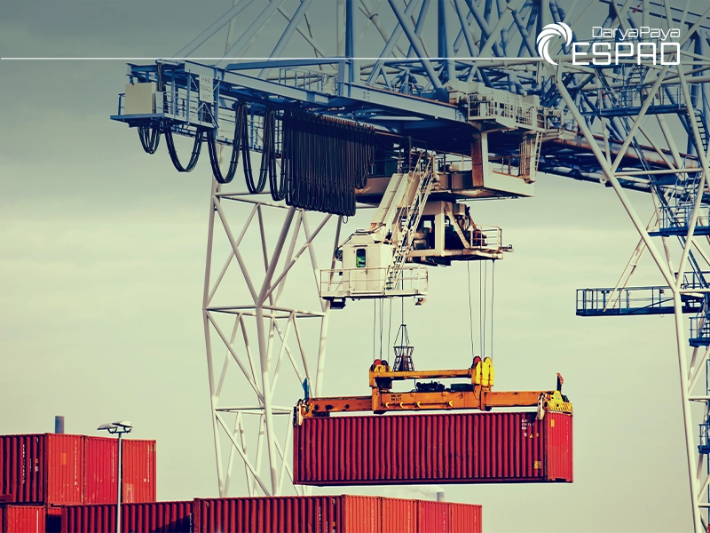 Types of ocean freight contracts